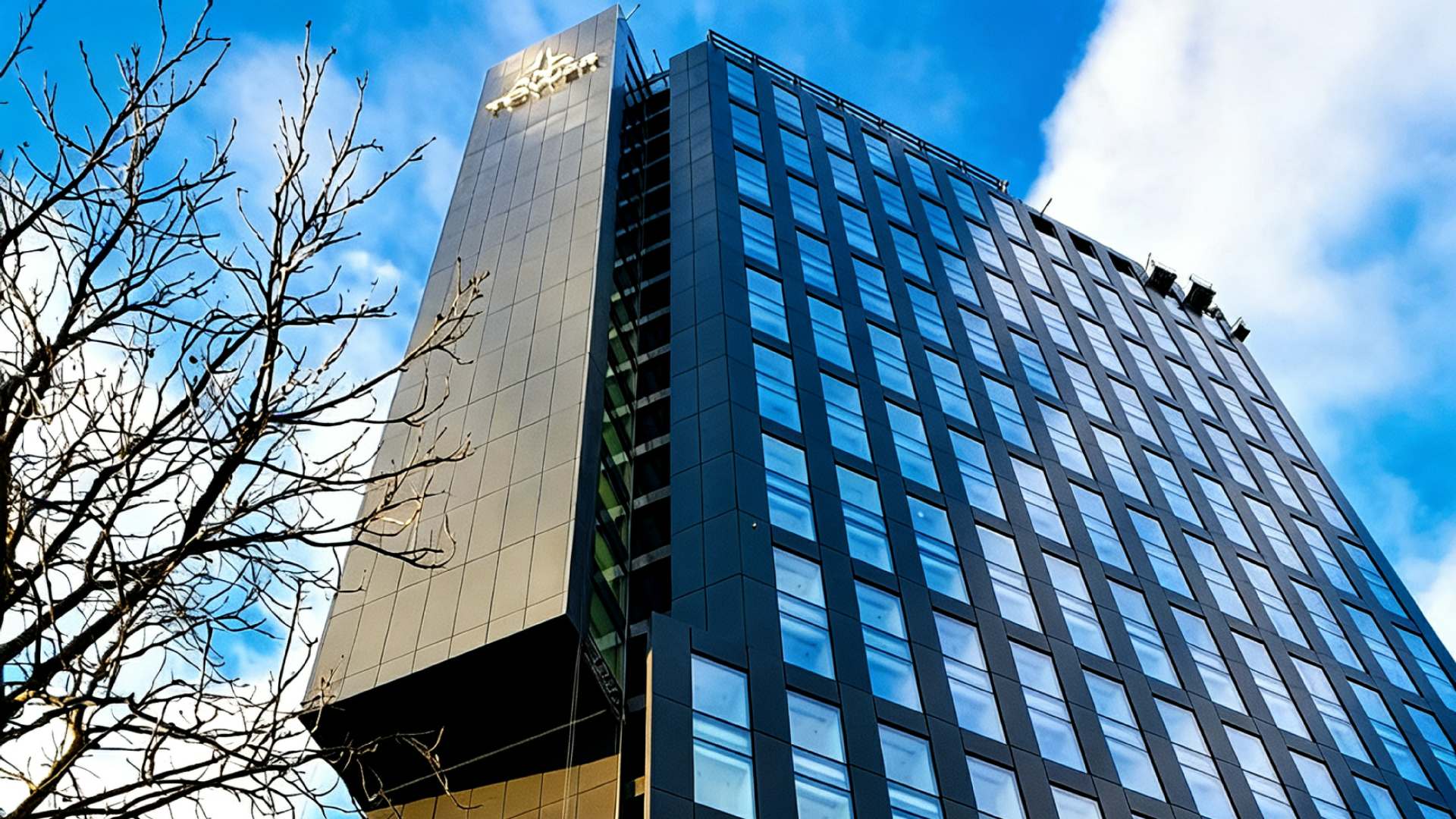 Ana Tower Offices - AlutechDesign